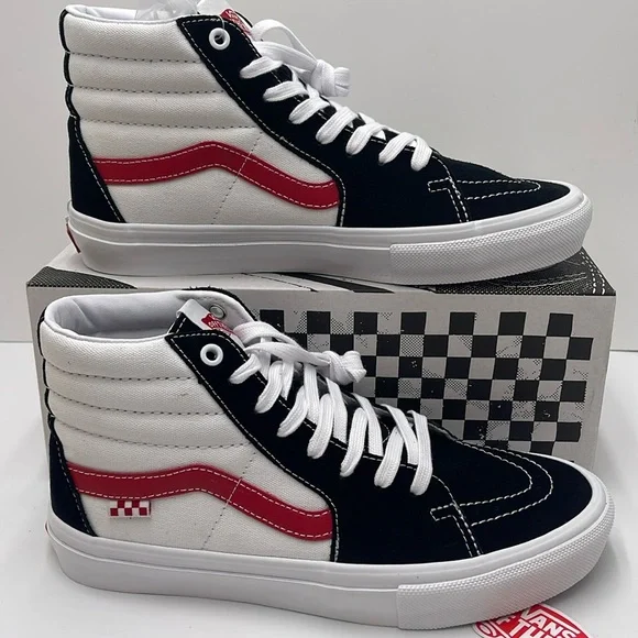 Vans WMNS Skate Sk8-Hi
Athletic Black/Red
VN0A5FCC458 Sneakers - Picture 1 of 16